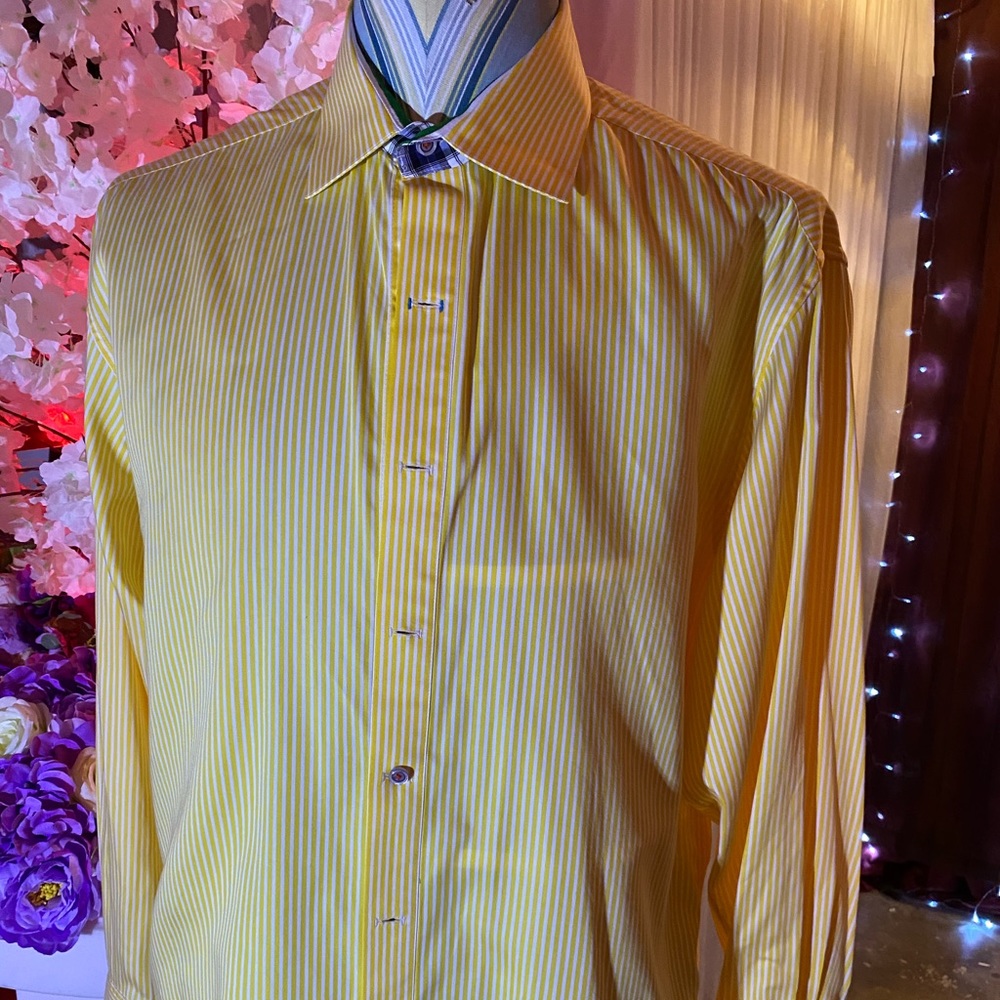 Robert Graham long sleeve men’s dress shirt.